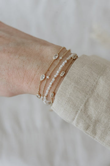 Bethany Bracelet - white moon stone/white pearl